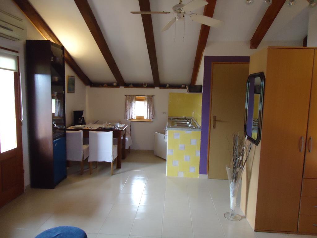 Studio Apartment Nera Rovinj Room photo
