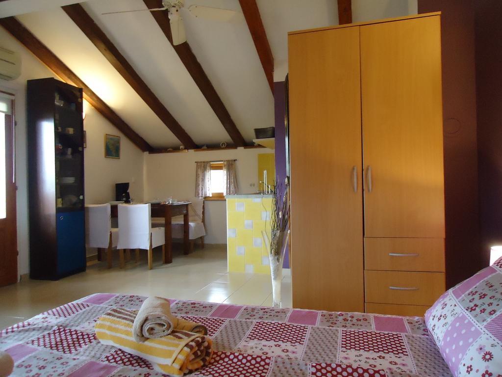 Studio Apartment Nera Rovinj Room photo